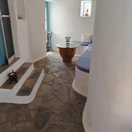 Magical Mamamia On Island, Greece * Parikia (Paros)